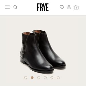 Frye Carly Chelsea Boot NWOT